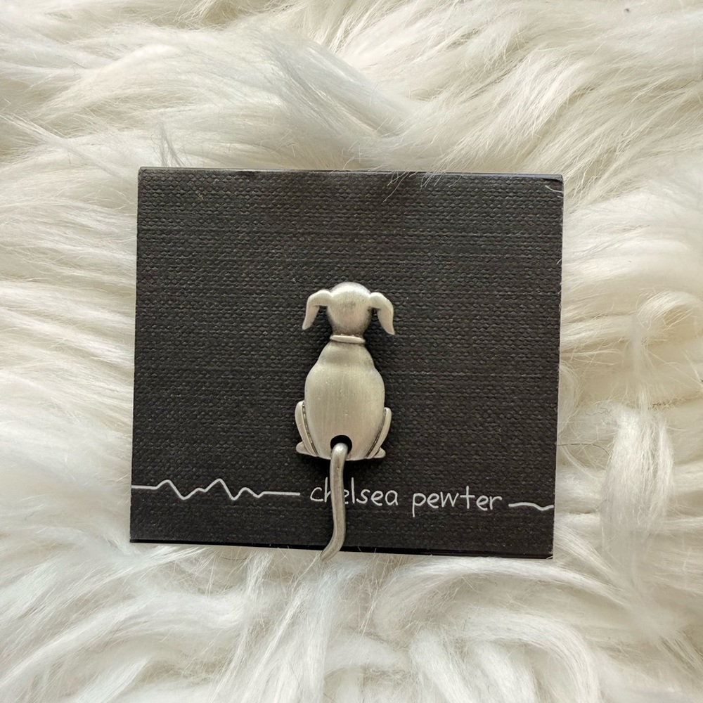Dog Brooch - Silver